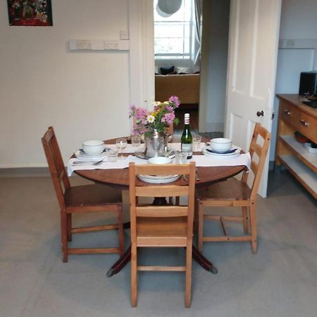 Tortilla Towers Bridport Luaran gambar